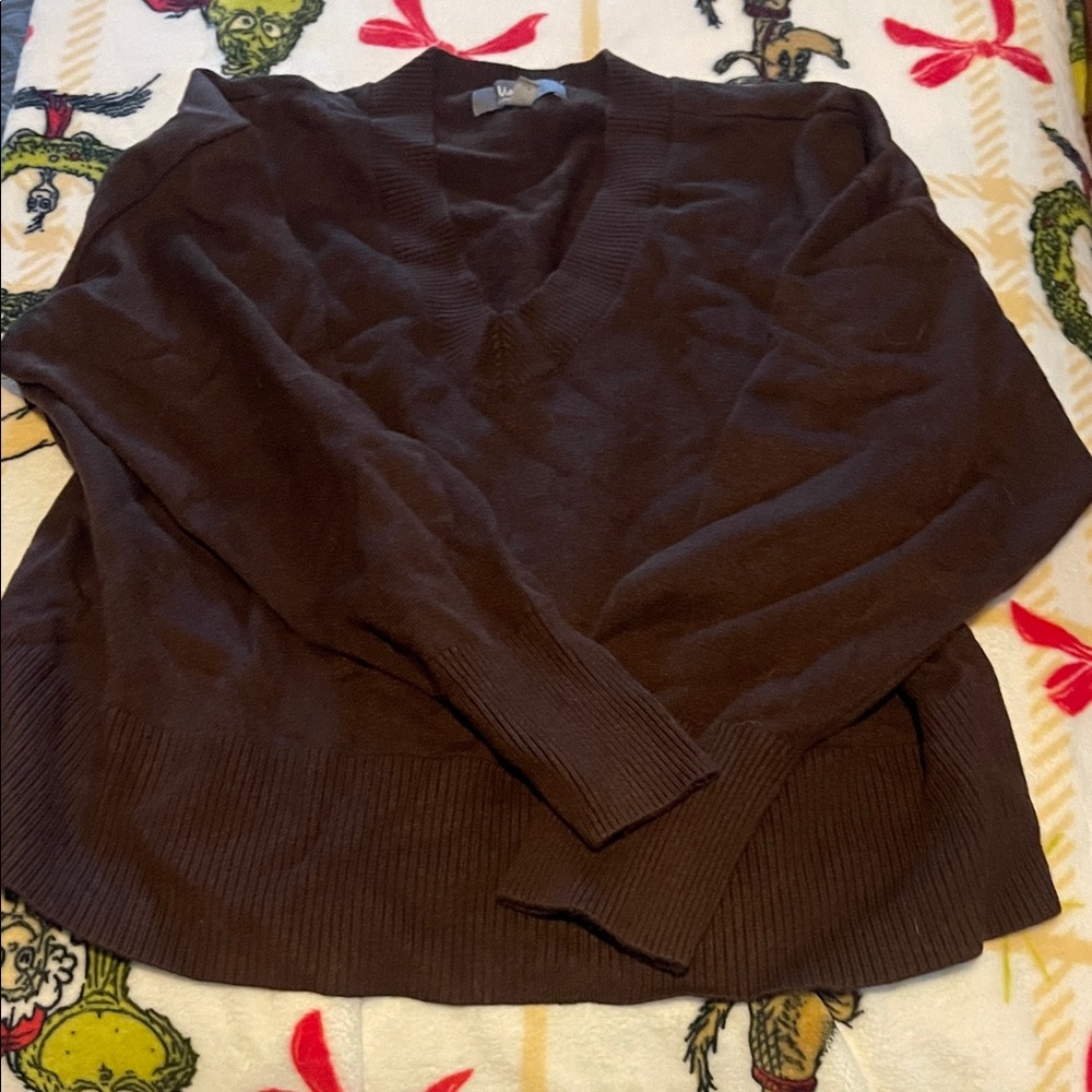 Elegant Brown V-Neck Sweater